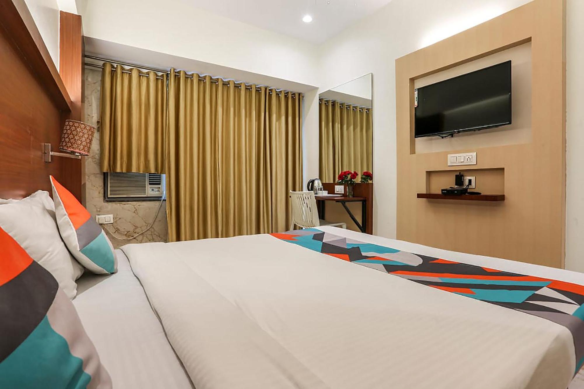 Fabhotel Spring Inn - Nr Borivali Station Mālād Dış mekan fotoğraf